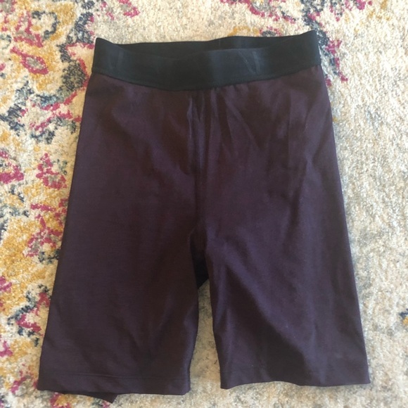 $80 Alala Primary Short in Beet Diamond - Biker Shorts Size Small - Picture 8 of 10